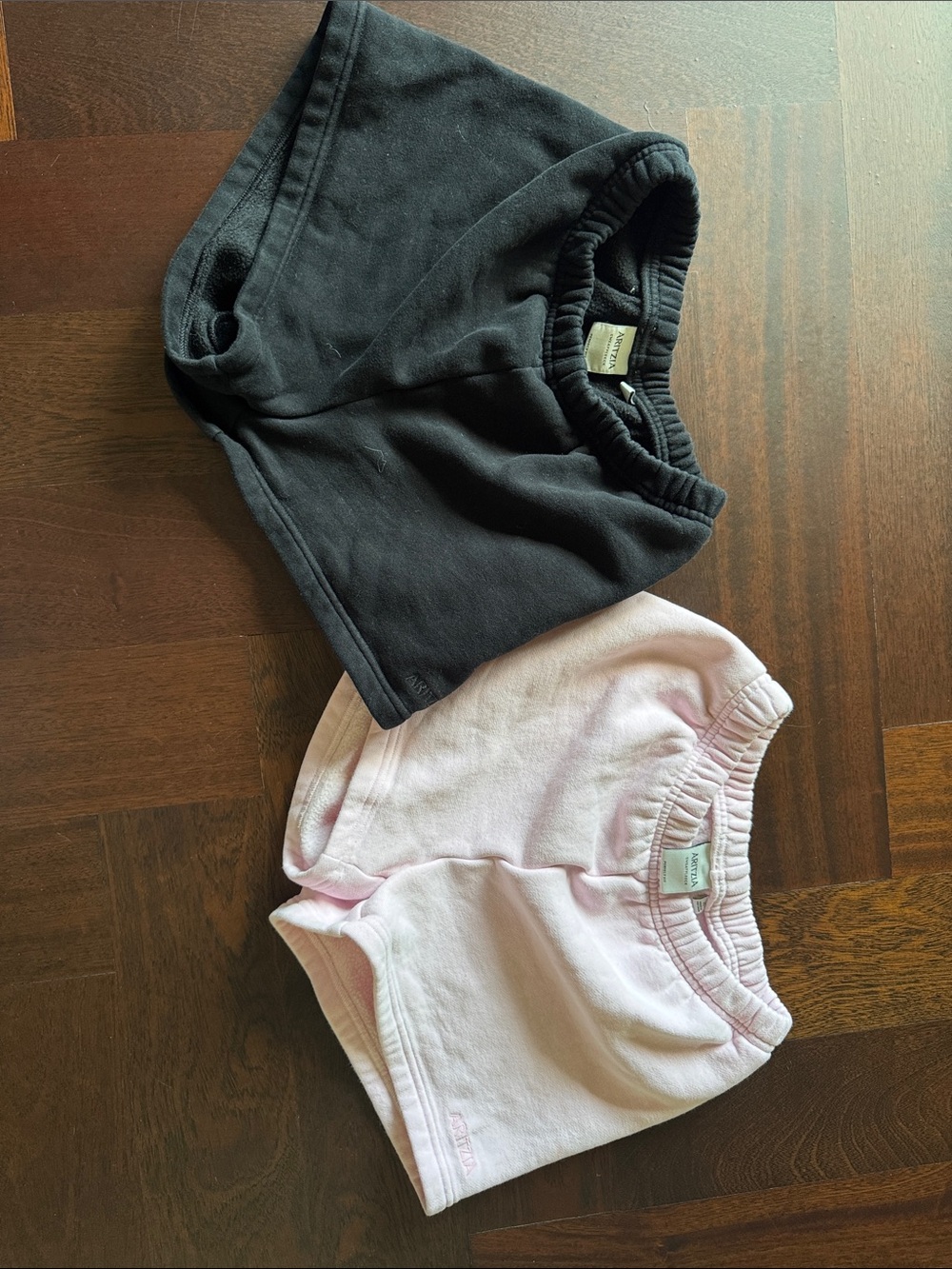 Aritzia xs Cotton Shorts - Pink and Black -